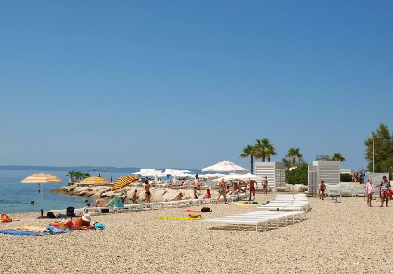 Holiday Home Aspalathos - With Free Parking, Near The Beach, A Few Minutes' Walking Distance To The Unesco Palace Split Croatia