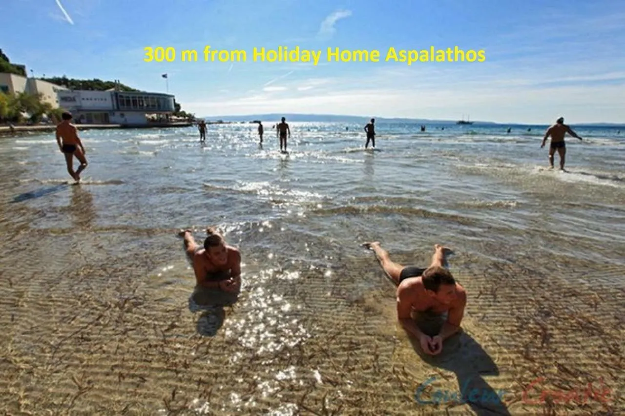 Holiday Home Aspalathos - With Free Parking, Near The Beach, A Few Minutes' Walking Distance To The Unesco Palace Split Croatia